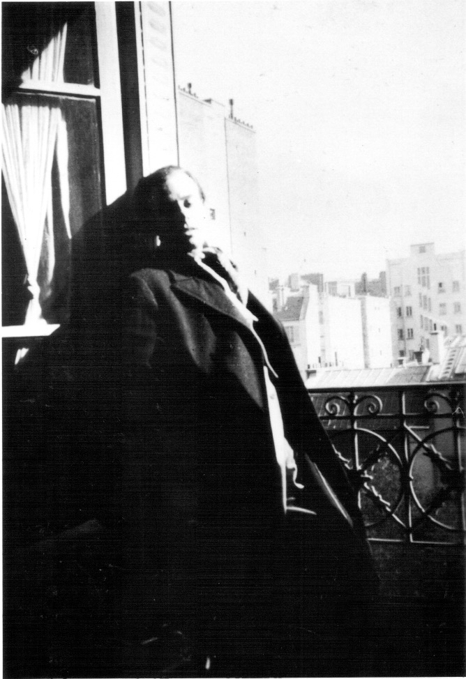Stanley Bate in Paris, c. 1937. MLMSS 6394/29, SLNSW.
